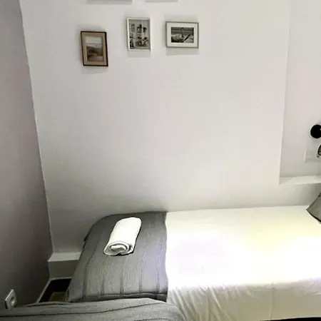 Apartment Renovado Con 2 En El Corazon De - Es-341-3 *